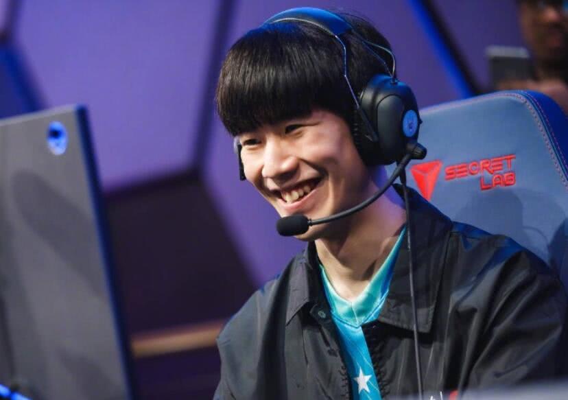 传闻： Poby 和 Oscarinin 将被 Fnatic 替换，NAVI 将重心转向 Czajek